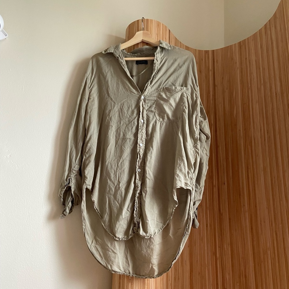 Zara Button-Down - L
